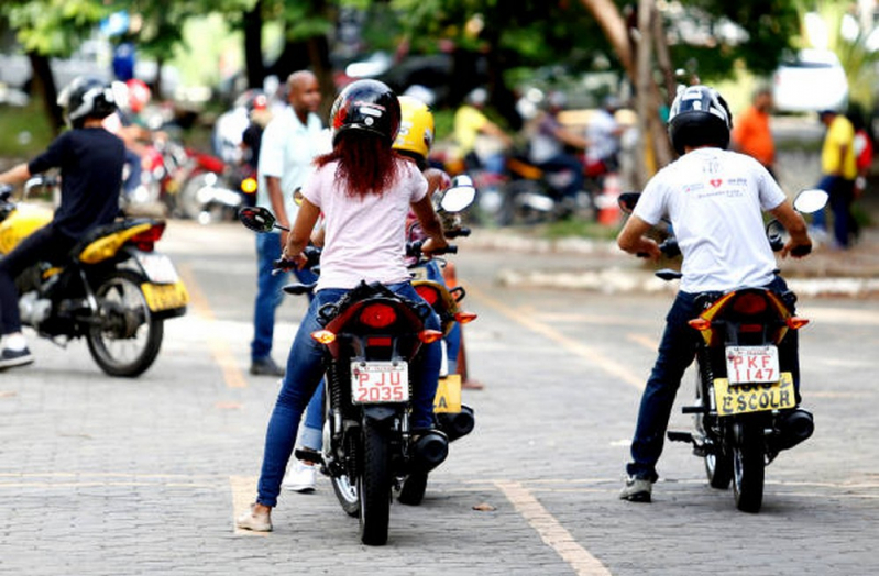 Qual o Preço de Aula de Moto para Habilitados Cidade Dutra - Aulas para Recém Habilitados